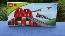Laden Sie das Bild in den Galerie-Viewer, Lego® Duplo® 3774 Eisenbahnbrücke