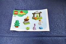 Laden Sie das Bild in den Galerie-Viewer, Lego® Duplo® 10938 Dinosaurier Kindergarten