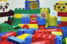 Laden Sie das Bild in den Galerie-Viewer, Lego® Duplo® 2125  Grosser Lego® Duplo® Eimer