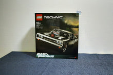 Laden Sie das Bild in den Galerie-Viewer, Lego® 42111 Technic Dom&#39;s Dodge Charger, Fast and Furious
