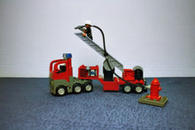 Laden Sie das Bild in den Galerie-Viewer, Lego® Duplo® 4681 Feuerwehrlöschzug
