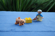 Laden Sie das Bild in den Galerie-Viewer, Lego® Duplo® 5643 Kleines Ferkel