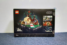Laden Sie das Bild in den Galerie-Viewer, Lego® 75330 Star Wars™ Jedi Training auf Dagobah – Diorama Set