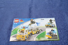 Laden Sie das Bild in den Galerie-Viewer, Lego® Duplo® 7844 Flughafen Löschzug