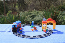Laden Sie das Bild in den Galerie-Viewer, Lego® Duplo®  10507 Eisenbahn Starter Set