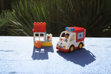 Laden Sie das Bild in den Galerie-Viewer, Lego® Duplo® 10527 Krankenwagen