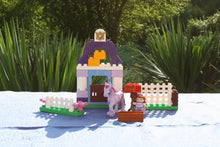 Laden Sie das Bild in den Galerie-Viewer, Lego® Duplo® 10594 Sofia the First, Königlicher Stall