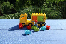 Laden Sie das Bild in den Galerie-Viewer, Lego® Duplo® 10601 Lastwagen mit Anhänger