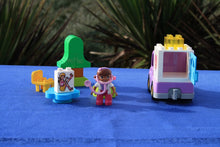 Laden Sie das Bild in den Galerie-Viewer, Lego® Duplo® 10605 Rosie der Krankenwagen