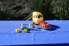 Laden Sie das Bild in den Galerie-Viewer, Lego® Duplo® 10807 Wagen mit Anhänger
