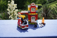 Laden Sie das Bild in den Galerie-Viewer, Lego® Duplo® 10903 Feuerwehrwache