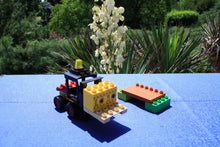 Laden Sie das Bild in den Galerie-Viewer, Lego® Duplo® 3298 Lifti stapelt Sonnenblumenöl