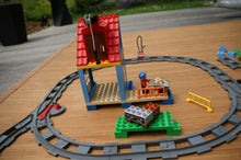 Laden Sie das Bild in den Galerie-Viewer, Lego® Duplo® 3772 Eisenbahn Super Set