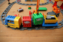 Laden Sie das Bild in den Galerie-Viewer, Lego® Duplo® 3772 Eisenbahn Super Set