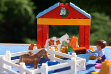 Laden Sie das Bild in den Galerie-Viewer, Lego® Duplo® 4690 Pferdestall