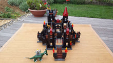 Laden Sie das Bild in den Galerie-Viewer, Lego® Duplo® 4785 Schwarze Ritterburg