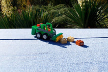 Laden Sie das Bild in den Galerie-Viewer, Lego® Duplo® 4978 Straßenkehrmaschine