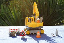 Laden Sie das Bild in den Galerie-Viewer, Lego® Duplo® 4986 Raupenbagger