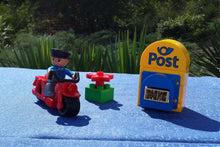 Laden Sie das Bild in den Galerie-Viewer, Lego® Duplo® 5638 Postbote