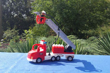 Laden Sie das Bild in den Galerie-Viewer, Lego® Duplo® 5682 Feuerwehrwagen