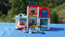 Laden Sie das Bild in den Galerie-Viewer, Lego® Duplo® 5695 Arztpraxis
