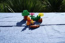 Laden Sie das Bild in den Galerie-Viewer, Lego® Duplo® 5945 Winnie Poohs Picknick