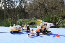 Laden Sie das Bild in den Galerie-Viewer, Lego® Duplo® 7841 Flughafen Rettungsteam mit Landplatz